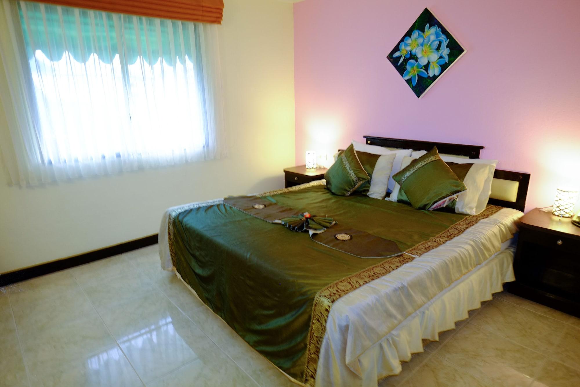 Adonis Guest House Patong Eksteriør bilde