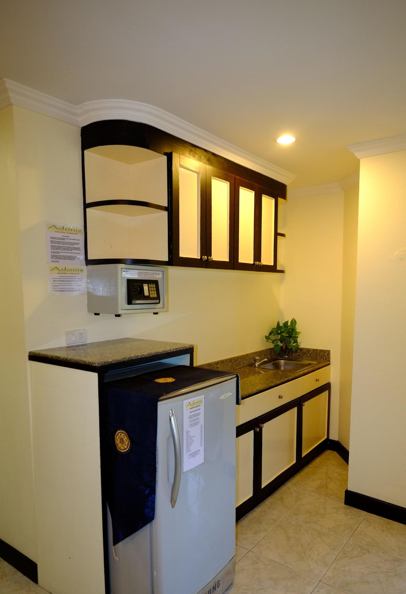 Adonis Guest House Patong Eksteriør bilde