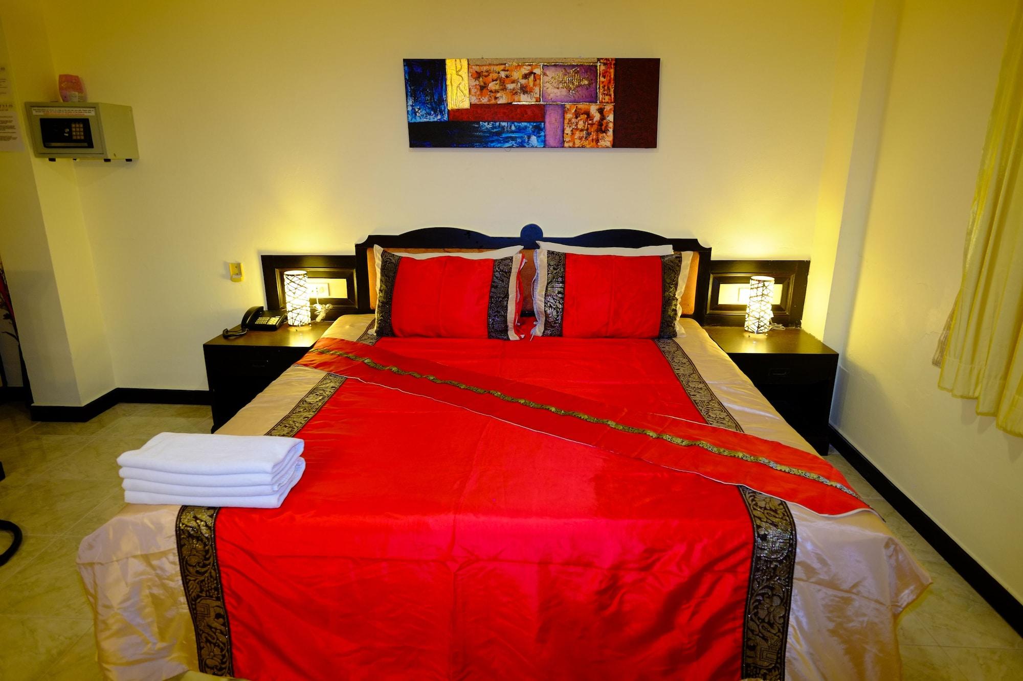 Adonis Guest House Patong Eksteriør bilde