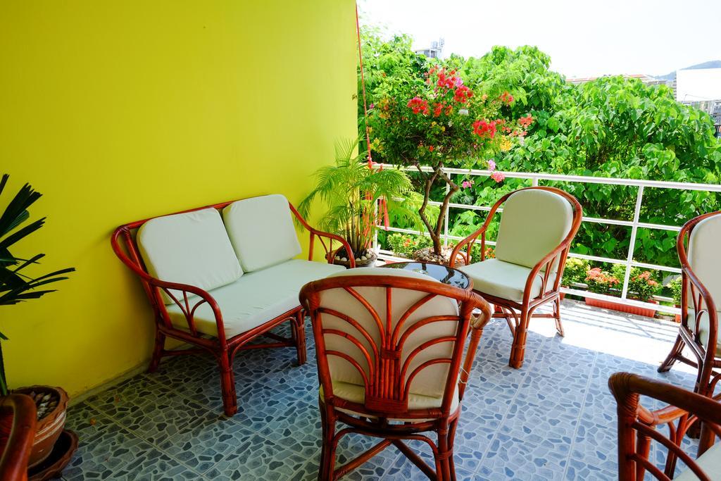Adonis Guest House Patong Eksteriør bilde