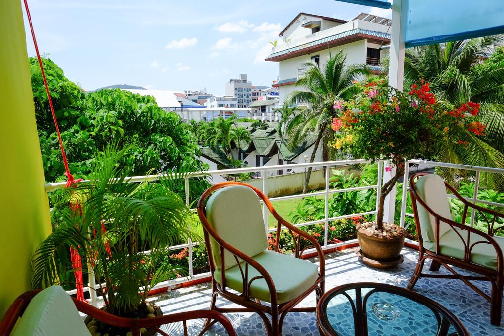 Adonis Guest House Patong Eksteriør bilde