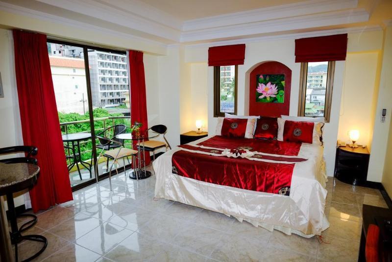 Adonis Guest House Patong Eksteriør bilde