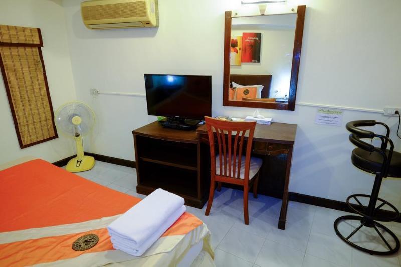 Adonis Guest House Patong Eksteriør bilde